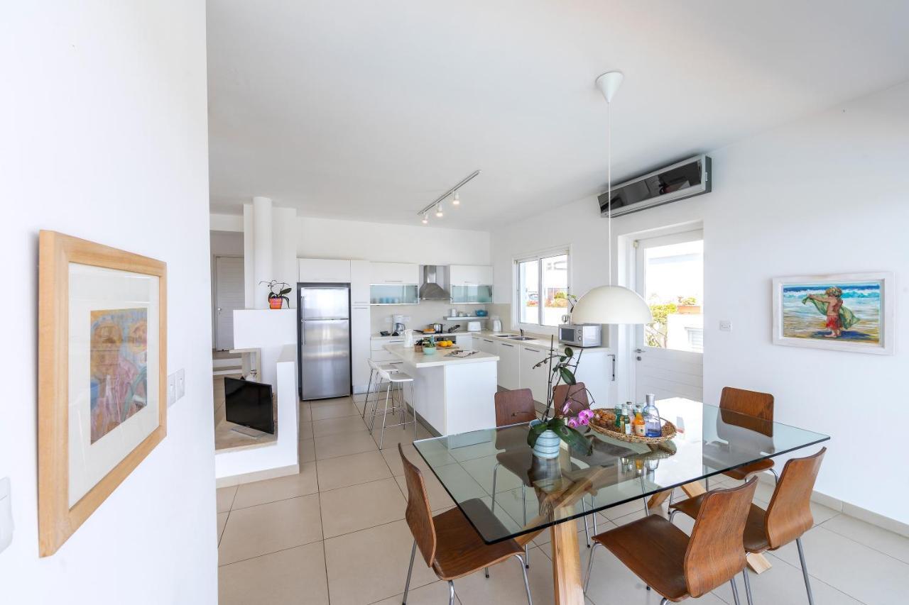 Protaras Beachfront Villa Alia Exterior photo