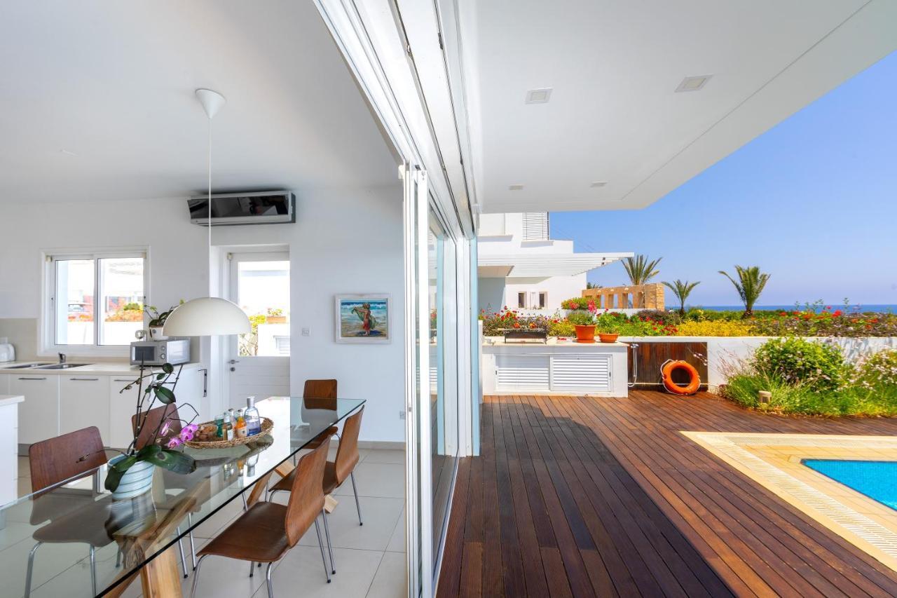 Protaras Beachfront Villa Alia Exterior photo