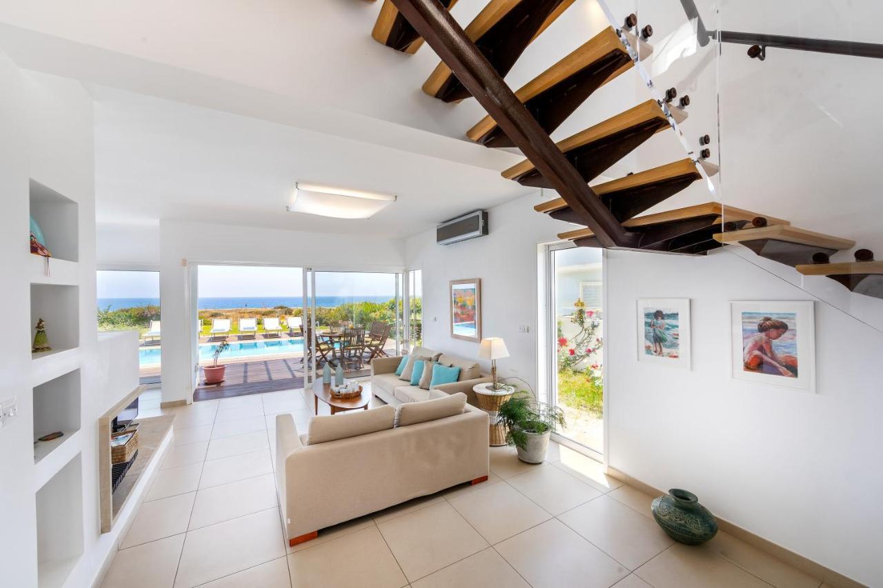 Protaras Beachfront Villa Alia Exterior photo